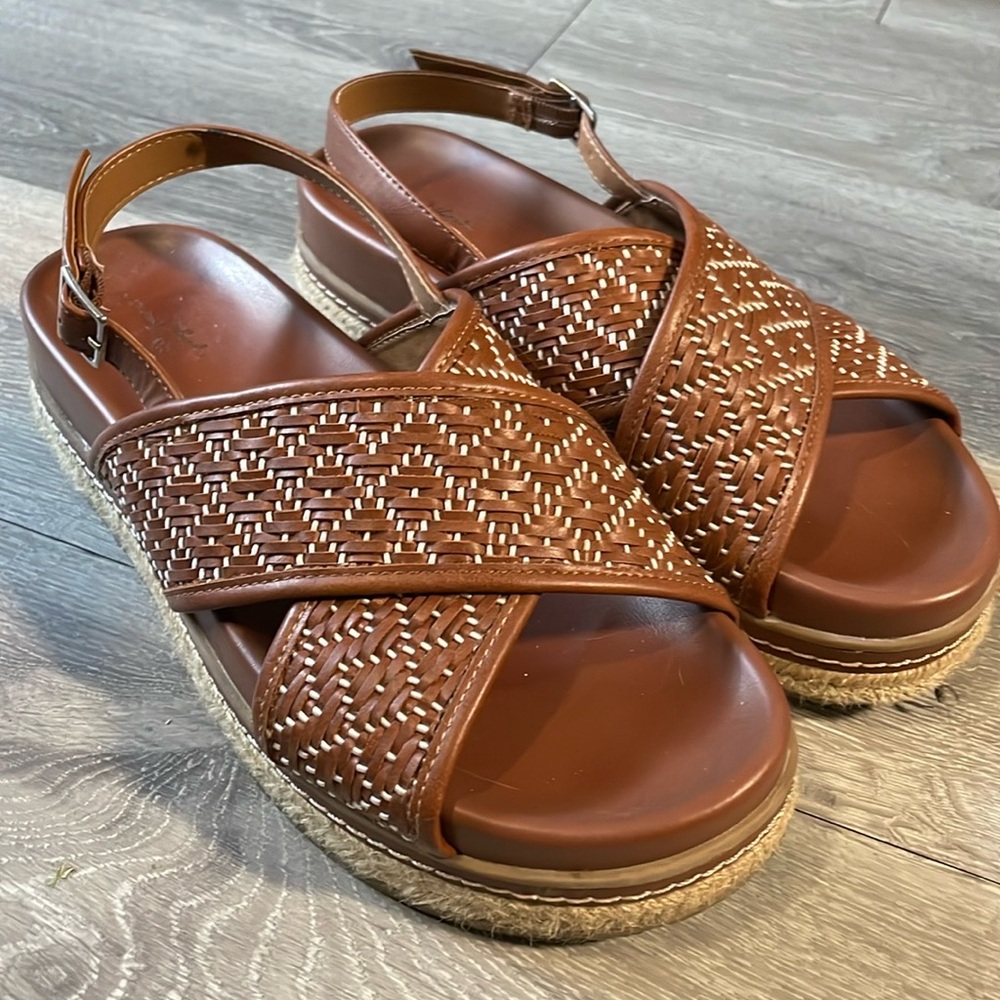Universal Thread brown woven cross sandals with buckle back